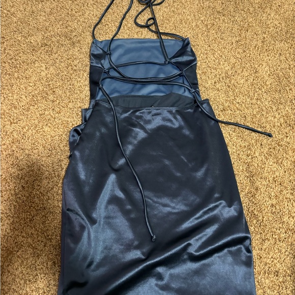 Windsor Formal Bodycon dress With tie to adjust criss cross in the back! - Picture 2 of 2